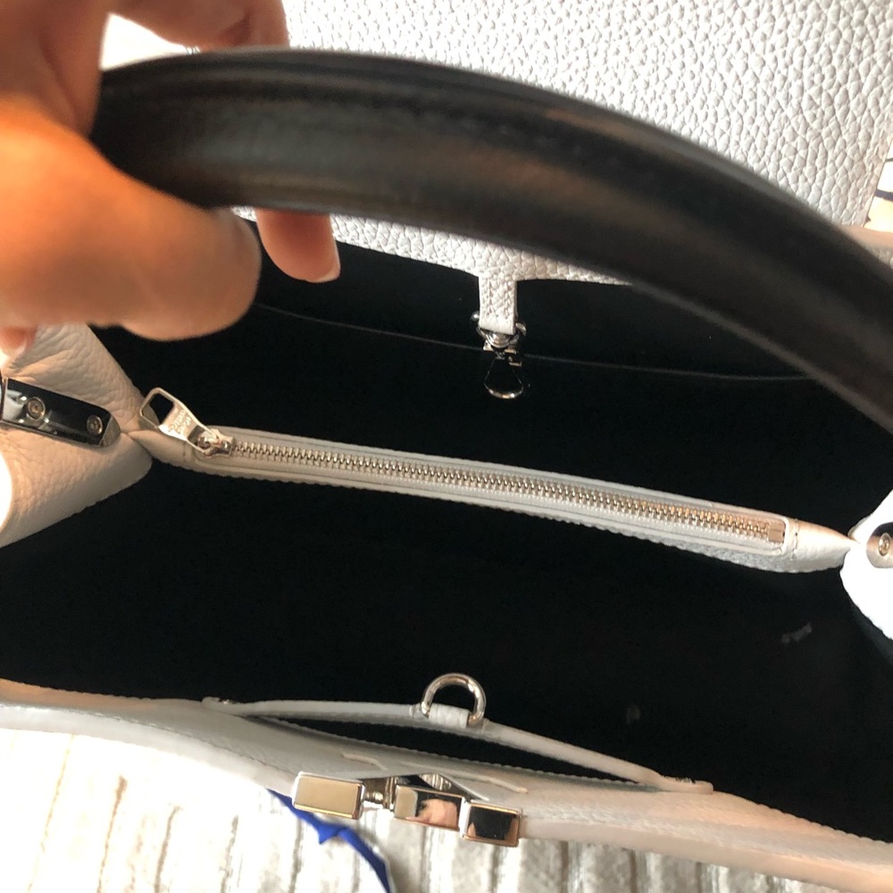 Rare Louis Vuitton Ombré Capucines MM Leather Bag - Picture 8 of 9